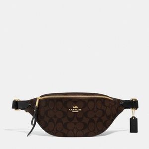 💯 Belt Bag In Signature Canvas 💯